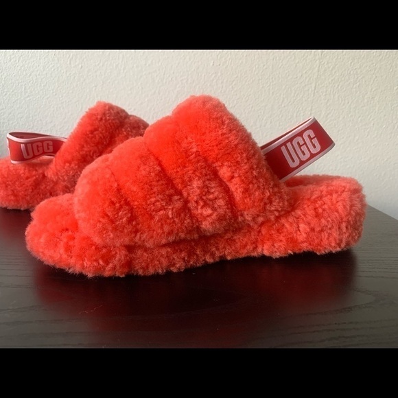 Ugg WOMENS FLUFF YEAH SLIDE SLIPPER SIZE 9 NEW AUTHENTIC - Picture 5 of 6